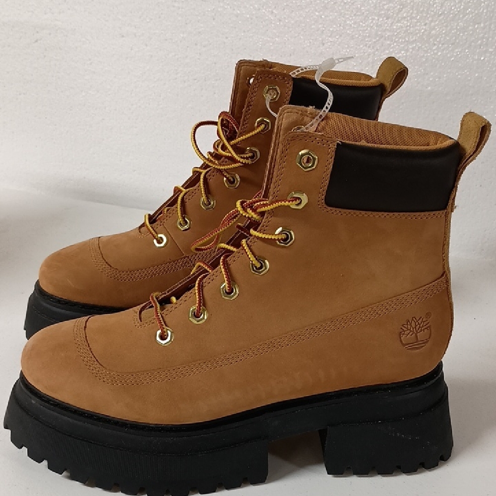 New Timberland Women's Wheat Tan Lace-Up Platform Boots Size 9